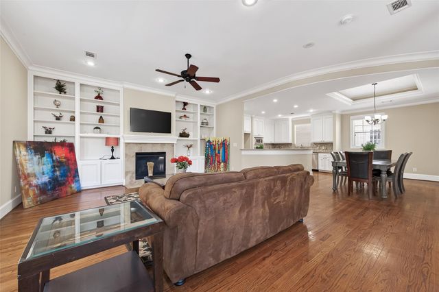 105 Detering Street, Houston, TX 77007