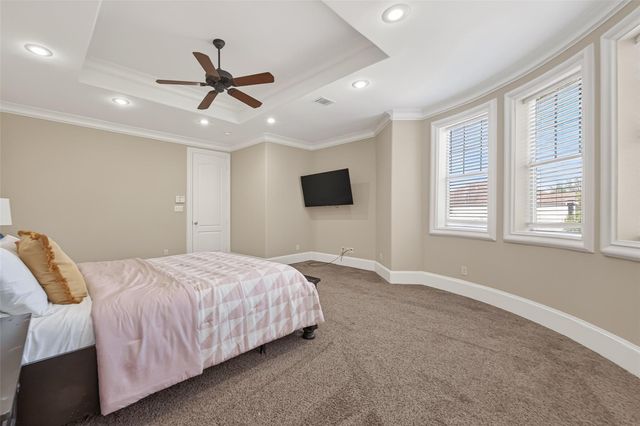 105 Detering Street, Houston, TX 77007