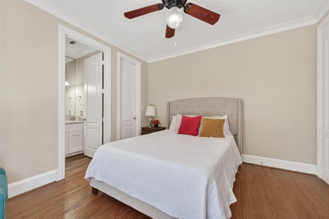 105 Detering Street, Houston, TX 77007