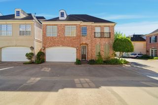 3243 N Pemberton Circle Drive, Houston, TX 77025