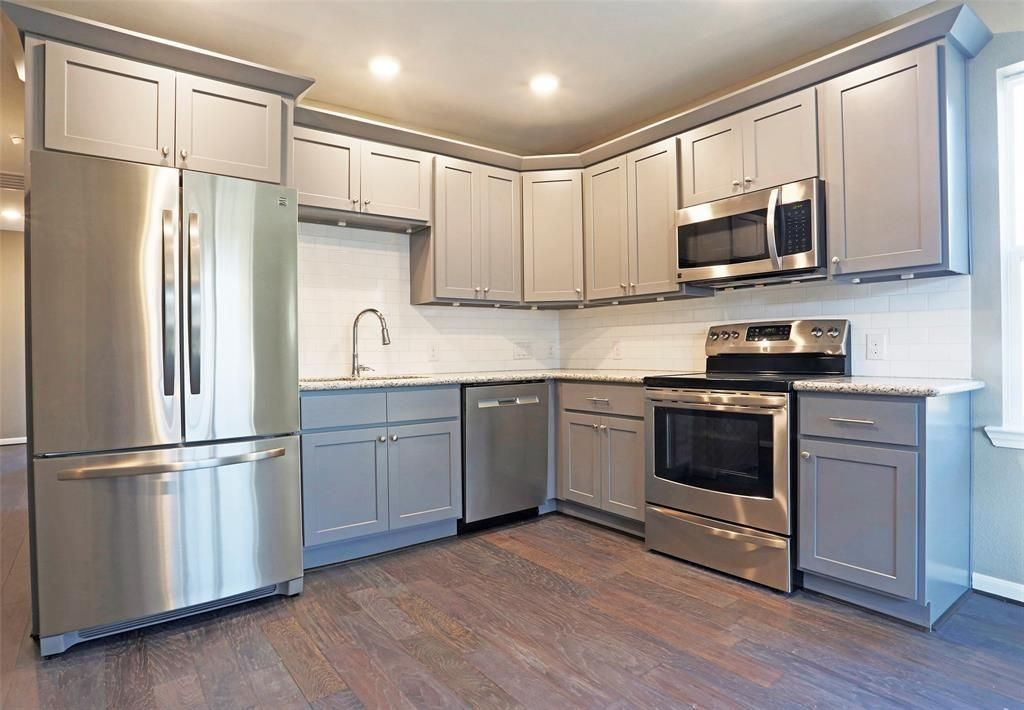 1501 Hawthorne Street A, Houston, TX 77006