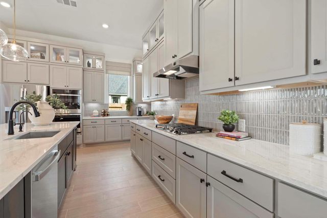 212 Montecido DR, Liberty Hill, TX 78642