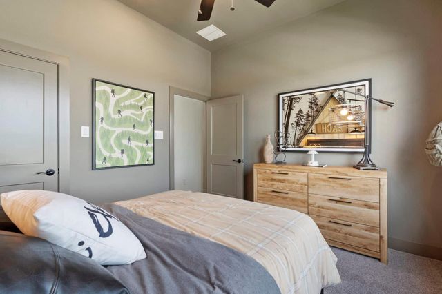 212 Montecido DR, Liberty Hill, TX 78642