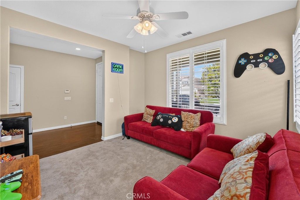 Image 10 of property listing at 7092 Leighton Drive, Eastvale, CA 92880