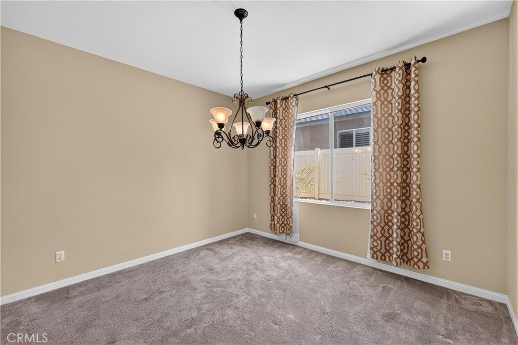 Image 13 of property listing at 7092 Leighton Drive, Eastvale, CA 92880