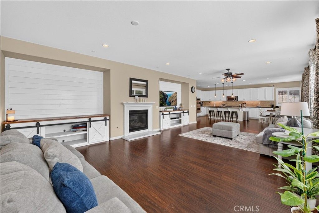 Image 17 of property listing at 7092 Leighton Drive, Eastvale, CA 92880