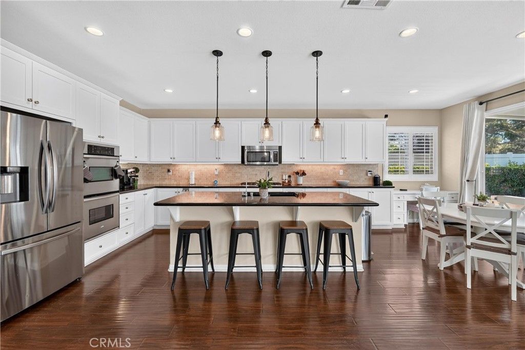 Image 23 of property listing at 7092 Leighton Drive, Eastvale, CA 92880