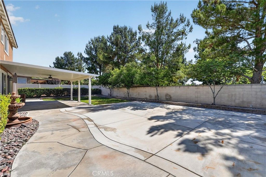 Image 51 of property listing at 7092 Leighton Drive, Eastvale, CA 92880