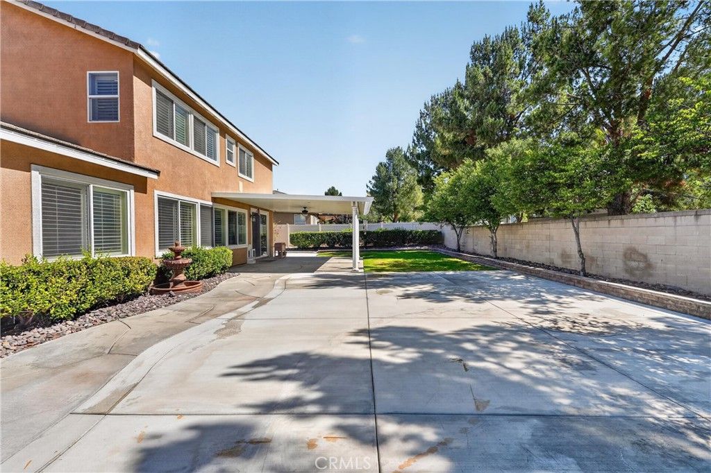 Image 52 of property listing at 7092 Leighton Drive, Eastvale, CA 92880
