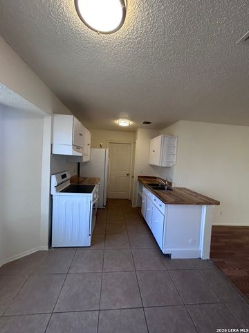 4047 Indian Sunrise, San Antonio, TX 78244