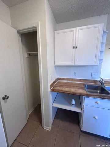 4047 Indian Sunrise, San Antonio, TX 78244