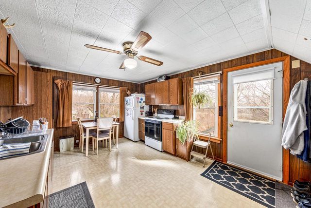 729 Palmyra STREET, Sullivan, WI 53178
