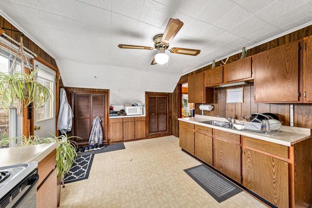 729 Palmyra STREET, Sullivan, WI 53178