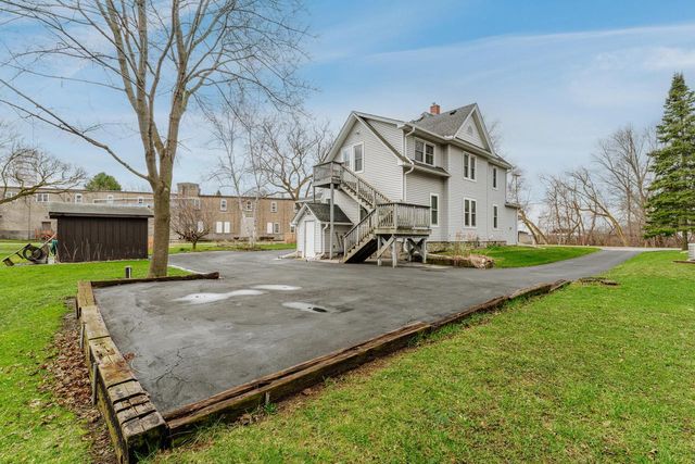 729 Palmyra STREET, Sullivan, WI 53178