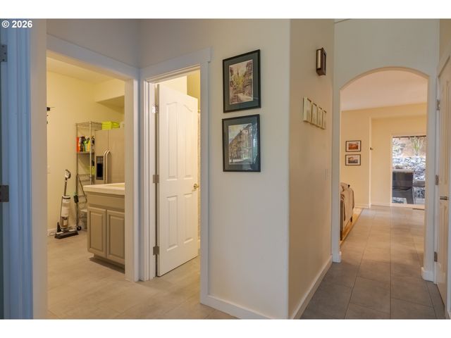381 SILVER HILLS Cir Se, Salem, OR 97306