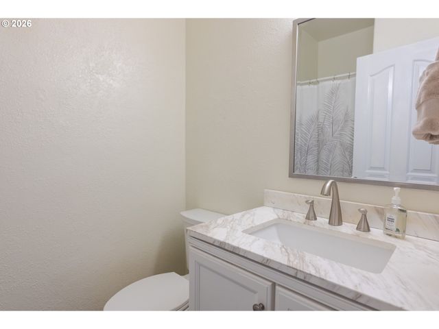 381 SILVER HILLS Cir Se, Salem, OR 97306