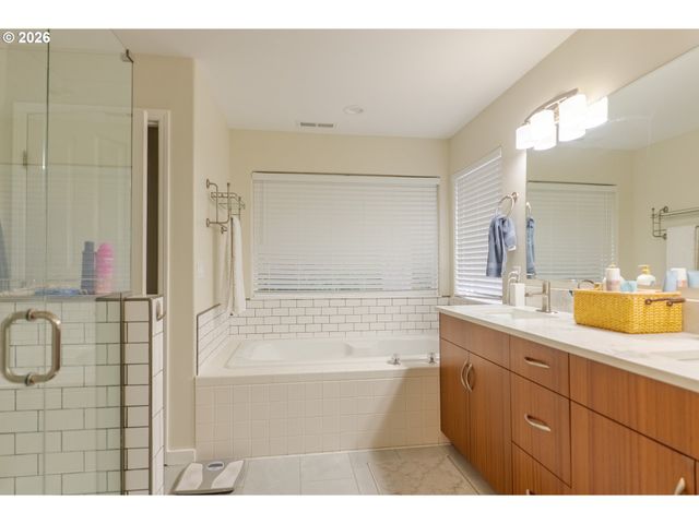 381 SILVER HILLS Cir Se, Salem, OR 97306