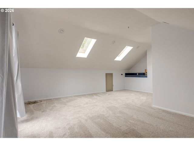 381 SILVER HILLS Cir Se, Salem, OR 97306