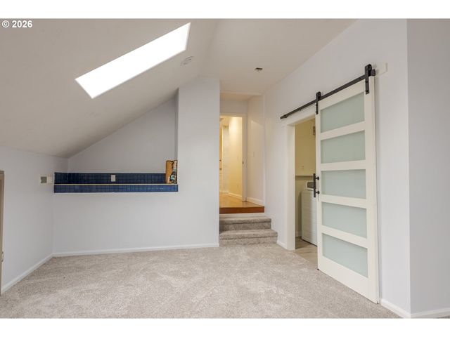 381 SILVER HILLS Cir Se, Salem, OR 97306