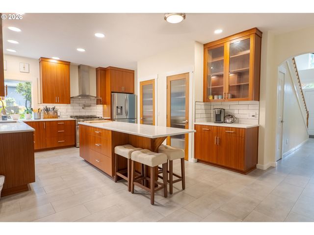 381 SILVER HILLS Cir Se, Salem, OR 97306