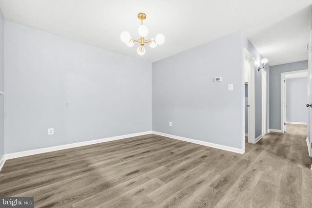 10212 OAKTON TERRACE RD, Oakton, VA 22124