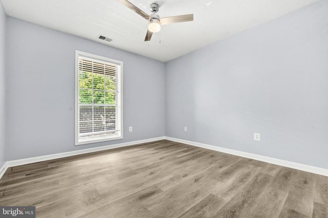 10212 OAKTON TERRACE RD, Oakton, VA 22124
