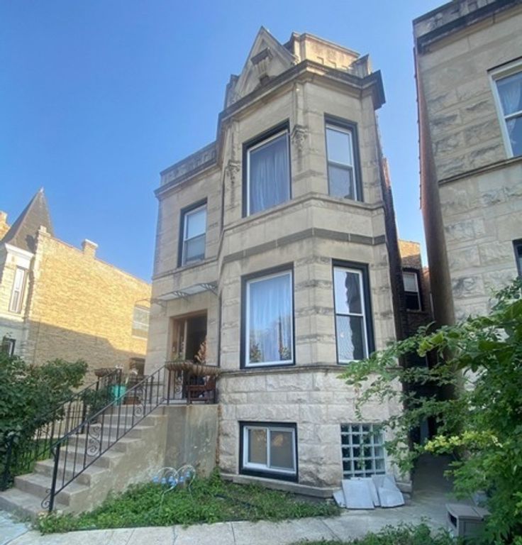 3143 W Augusta Boulevard, Chicago, IL 60622