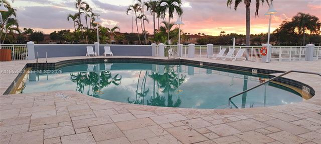 8520 SW 212th St 306, Cutler Bay, FL 33189