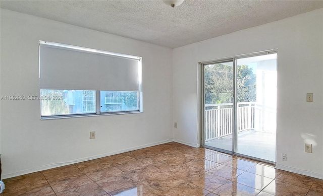 8520 SW 212th St 306, Cutler Bay, FL 33189