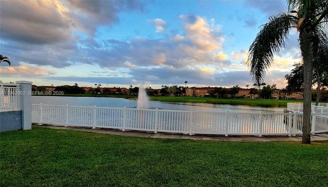 8520 SW 212th St 306, Cutler Bay, FL 33189