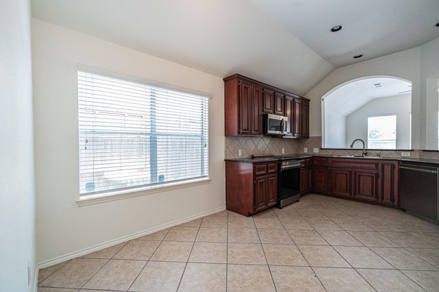 2111 Sailwind Drive, Pearland, TX 77584
