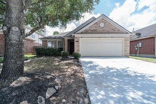 2111 Sailwind Drive, Pearland, TX 77584