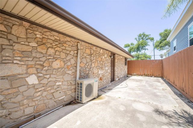 803 Sealy Street, Galveston, TX 77550