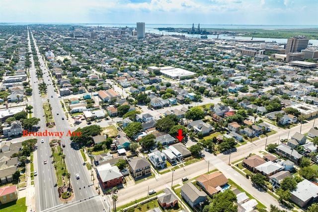 803 Sealy Street, Galveston, TX 77550