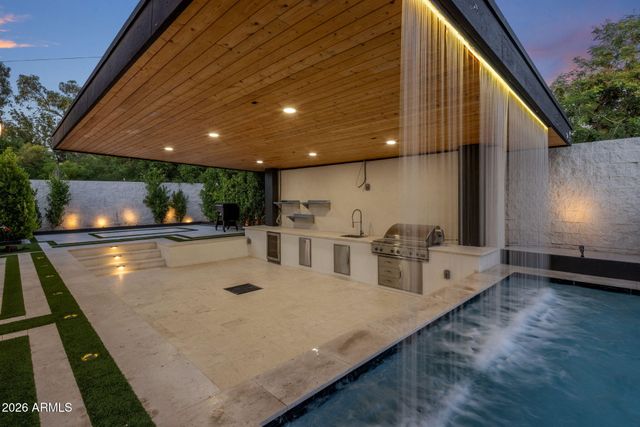 2341 N 57TH Place, Scottsdale, AZ 85257