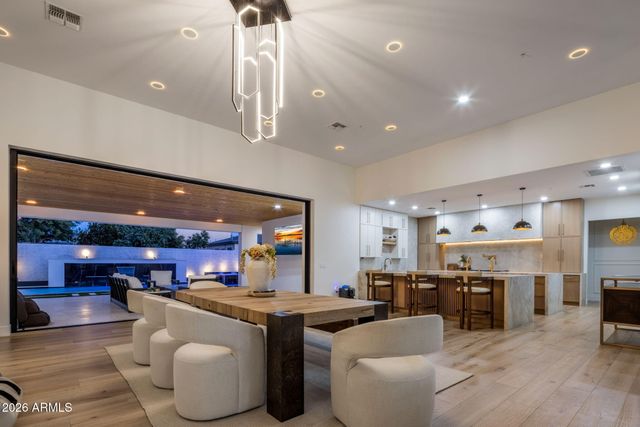 2341 N 57TH Place, Scottsdale, AZ 85257