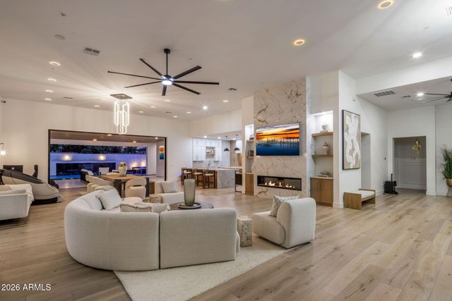 2341 N 57TH Place, Scottsdale, AZ 85257