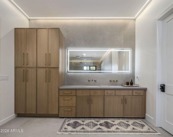 2341 N 57TH Place, Scottsdale, AZ 85257