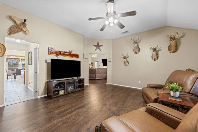 4621 Cedar Run Drive, Midlothian, TX 76065