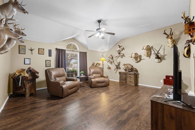 4621 Cedar Run Drive, Midlothian, TX 76065