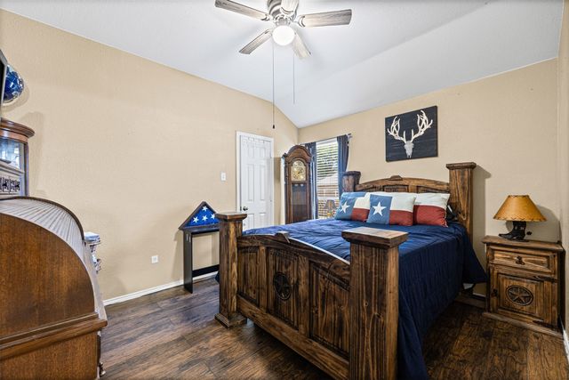 4621 Cedar Run Drive, Midlothian, TX 76065