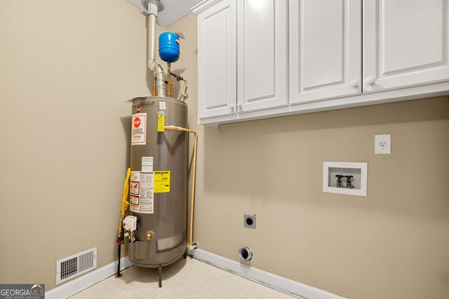 1272 SAXONY Drive SE, Conyers, GA 30013