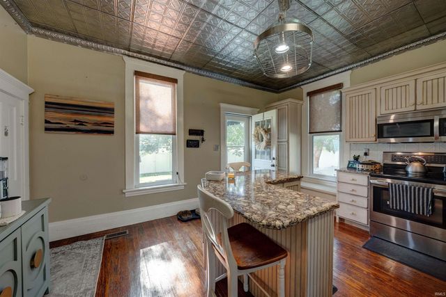 209 N Main Street, Haubstadt, IN 47639