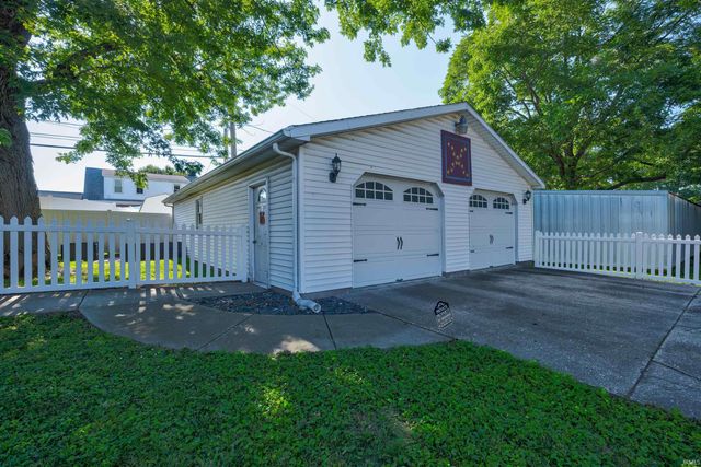 209 N Main Street, Haubstadt, IN 47639
