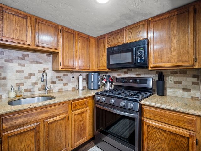 49 Meadow Pond Dr I, Leominster, MA 01453