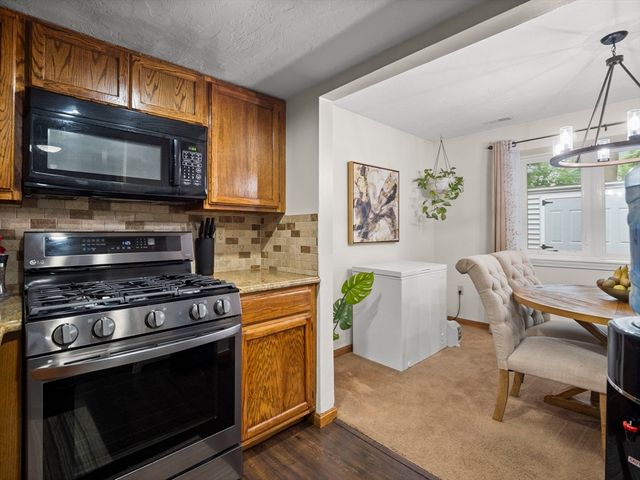 49 Meadow Pond Dr I, Leominster, MA 01453