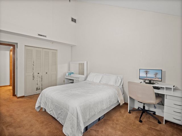49 Meadow Pond Dr I, Leominster, MA 01453