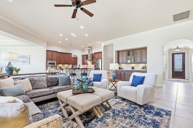 9904 Lindenwood Trail, Denton, TX 76207