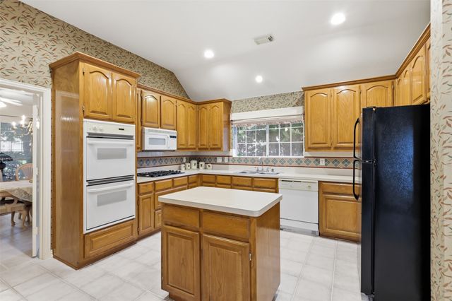 3405 Westshore Drive, Rowlett, TX 75088