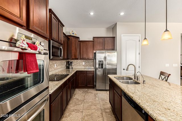 17845 W VERDIN Road, Goodyear, AZ 85338